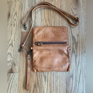 BedStu Cadence Crossbody Wallet